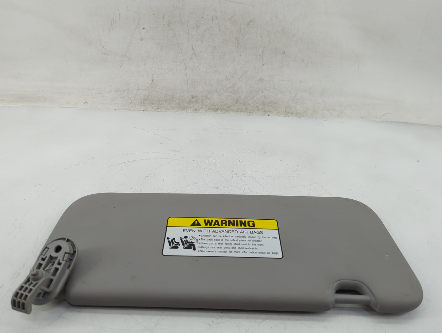 2021-2022 Hyundai Elantra Sun Visor Shade Replacement Driver Left Mirror Fits Fits 2021 2022 OEM Used Auto Parts - Oemusedau