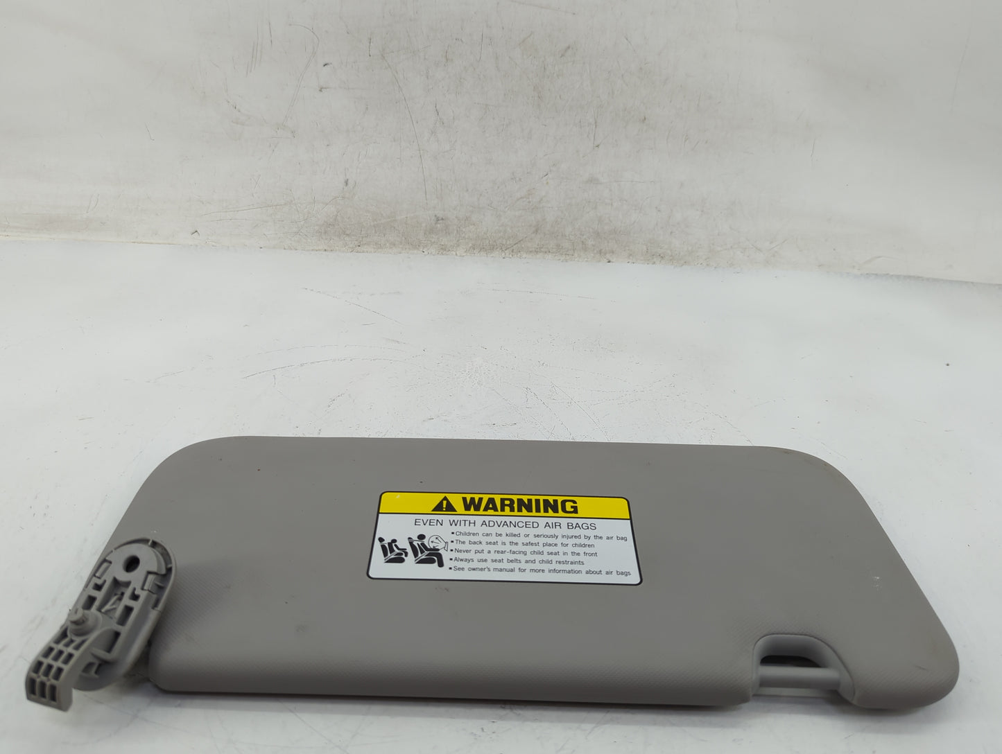 2021-2022 Hyundai Elantra Sun Visor Shade Replacement Driver Left Mirror Fits Fits 2021 2022 OEM Used Auto Parts - Oemusedau