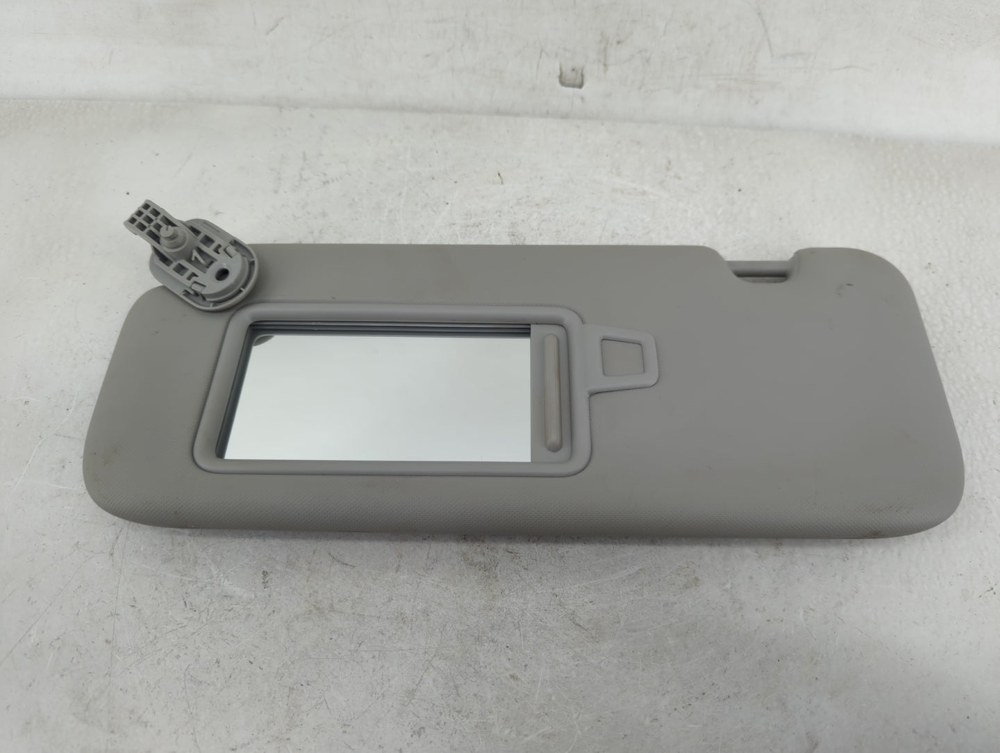 2021-2022 Hyundai Elantra Sun Visor Shade Replacement Driver Left Mirror Fits Fits 2021 2022 OEM Used Auto Parts - Oemusedau