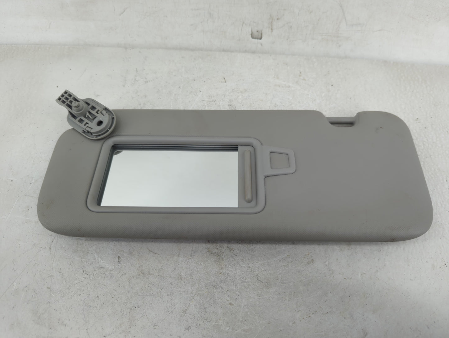 2021-2022 Hyundai Elantra Sun Visor Shade Replacement Driver Left Mirror Fits Fits 2021 2022 OEM Used Auto Parts - Oemusedau