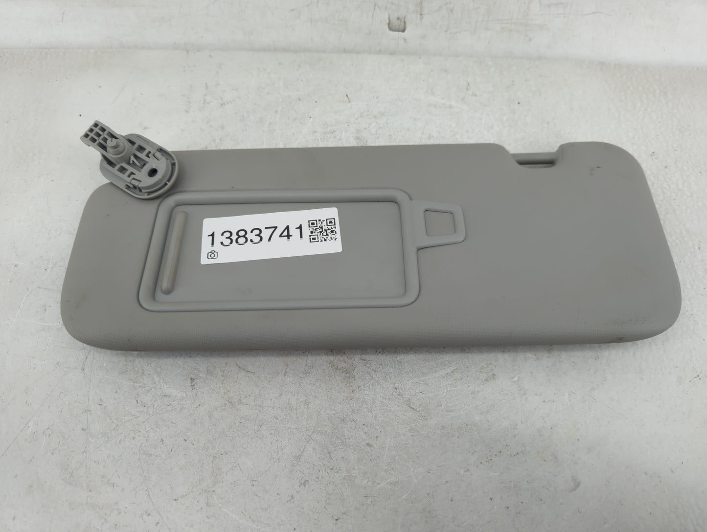2021-2022 Hyundai Elantra Sun Visor Shade Replacement Driver Left Mirror Fits Fits 2021 2022 OEM Used Auto Parts - Oemusedau