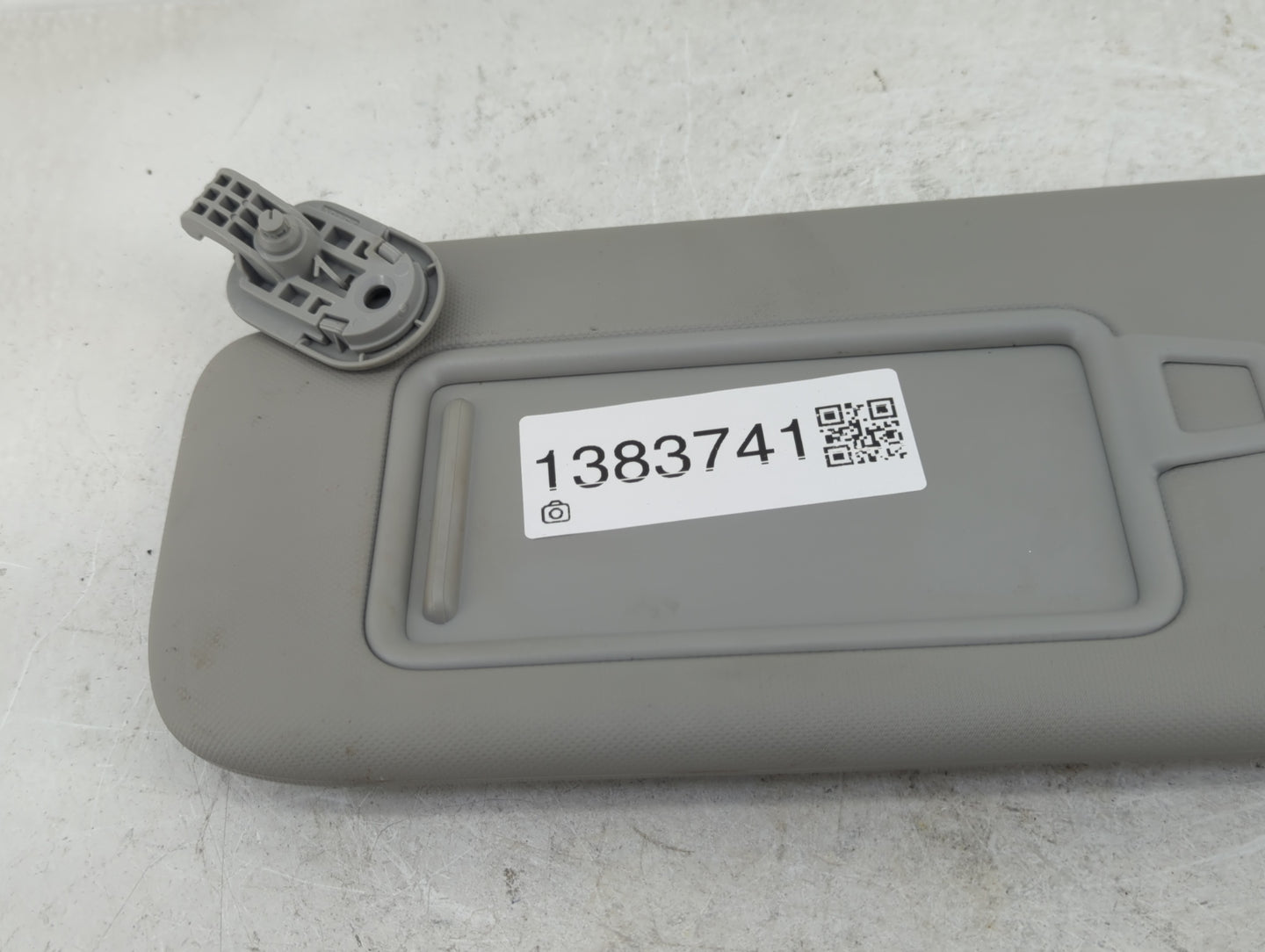 2021-2022 Hyundai Elantra Sun Visor Shade Replacement Driver Left Mirror Fits Fits 2021 2022 OEM Used Auto Parts - Oemusedau