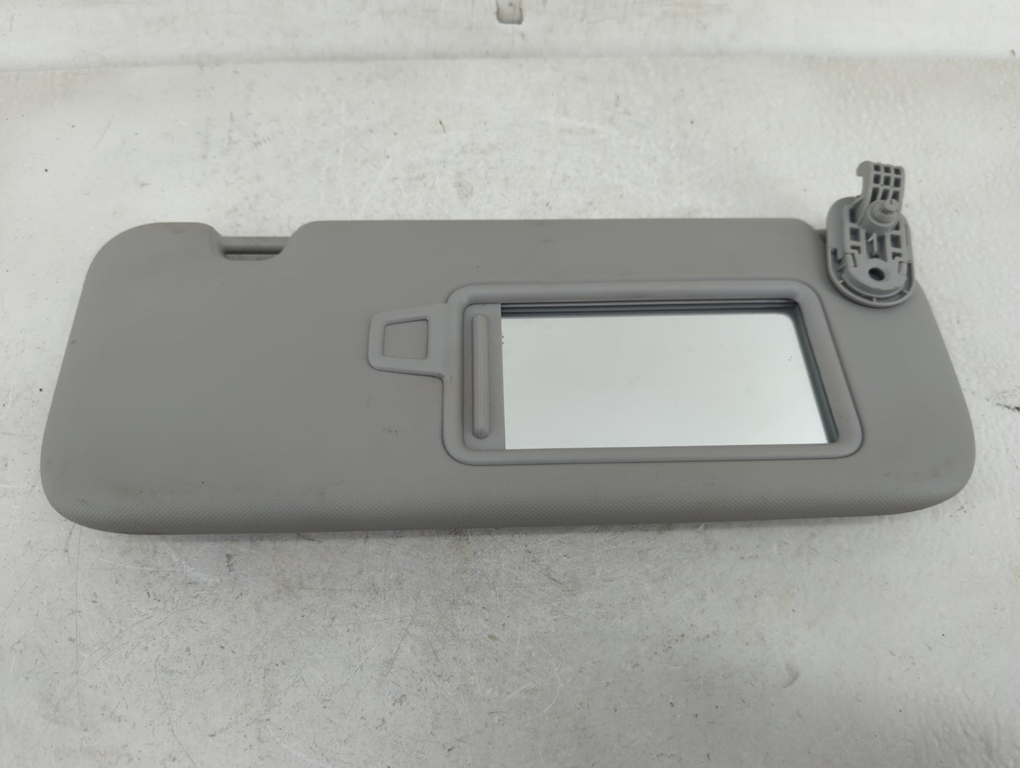 2021-2022 Hyundai Elantra Sun Visor Shade Replacement Passenger Right Mirror Fits Fits 2021 2022 OEM Used Auto Parts - Oemus