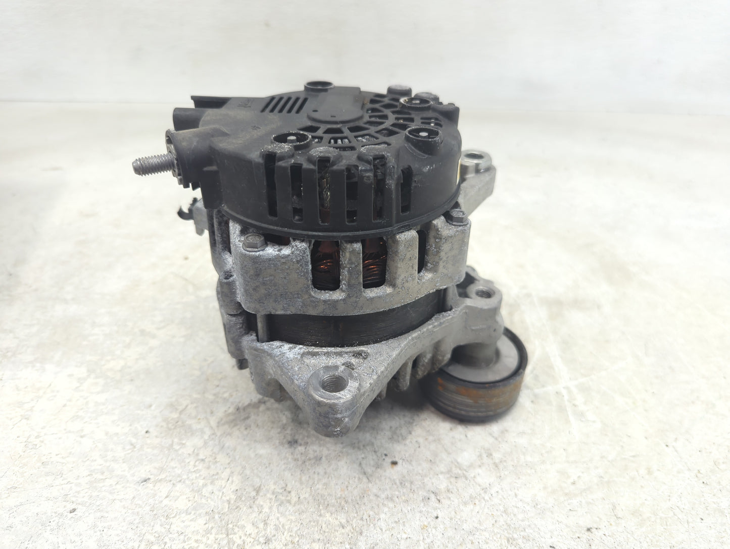 2021-2022 Hyundai Elantra Alternator Replacement Generator Charging Assembly Engine OEM P/N:279496 37300-2J355 Fits Fits 202