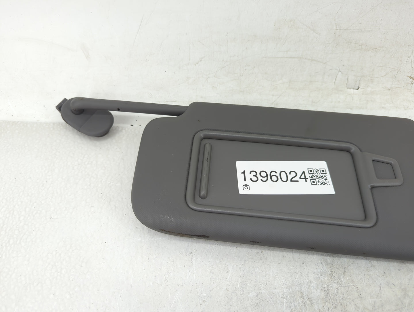2021-2022 Hyundai Elantra Sun Visor Shade Replacement Passenger Right Mirror Fits Fits 2021 2022 OEM Used Auto Parts - Oemus