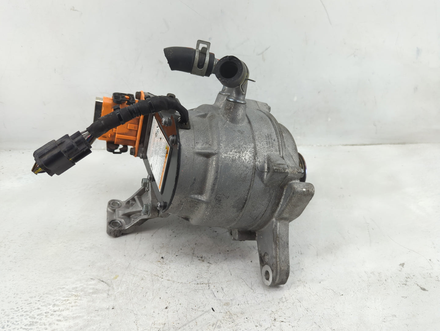 2021-2022 Hyundai Elantra Alternator Replacement Generator Charging Assembly Engine OEM P/N:37390-03920 Fits Fits 2021 2022 