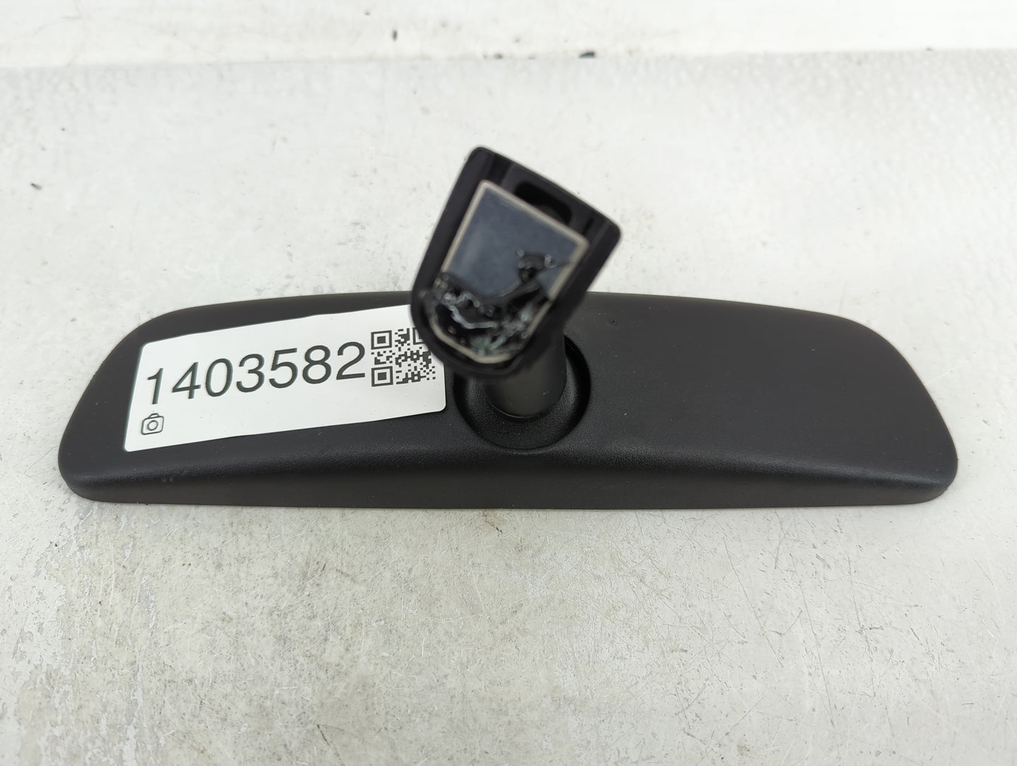 2021-2022 Hyundai Elantra Interior Rear View Mirror Replacement OEM Fits Fits 2020 2021 2022 OEM Used Auto Parts - Oemusedau