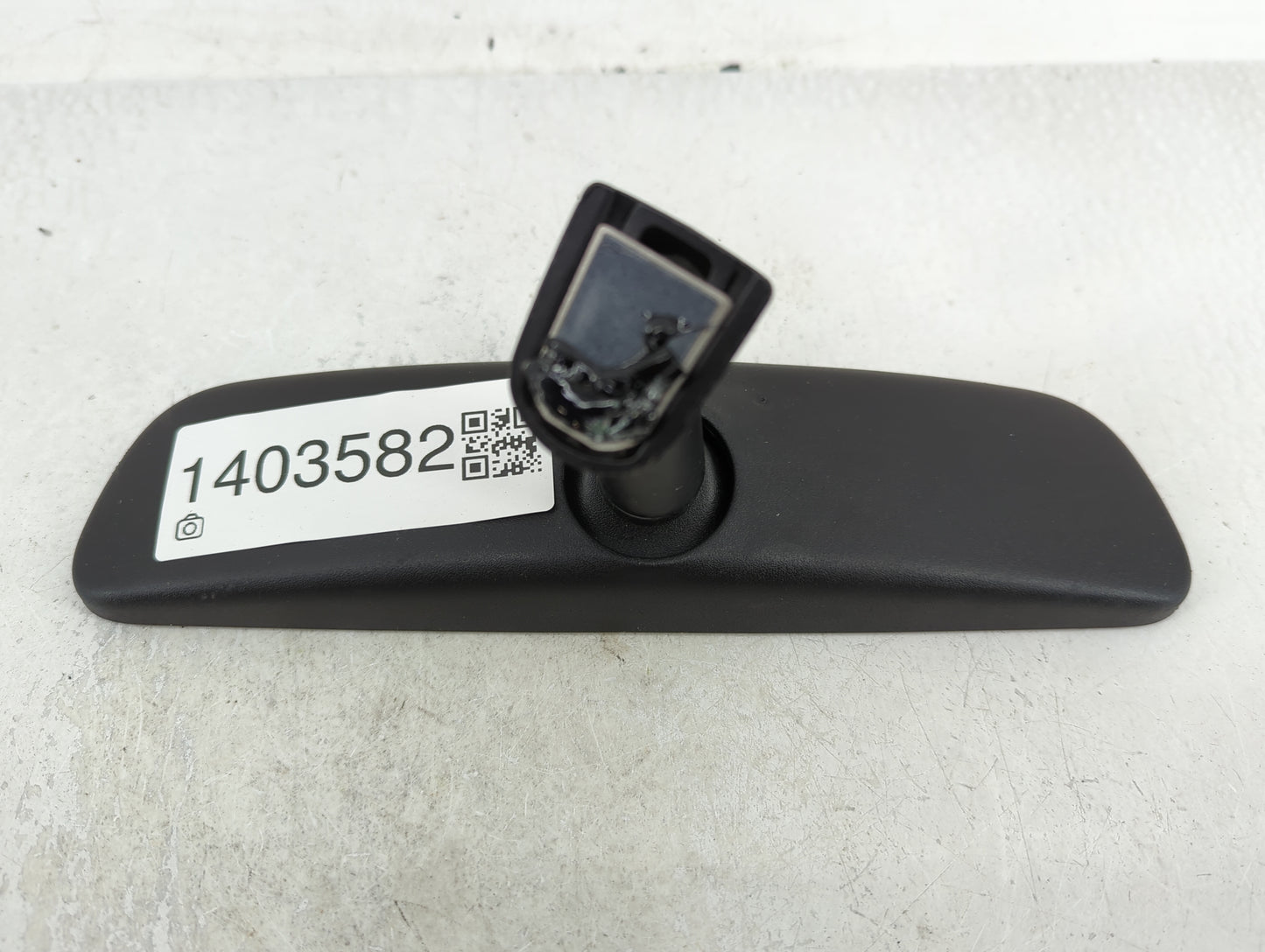 2021-2022 Hyundai Elantra Interior Rear View Mirror Replacement OEM Fits Fits 2020 2021 2022 OEM Used Auto Parts - Oemusedau