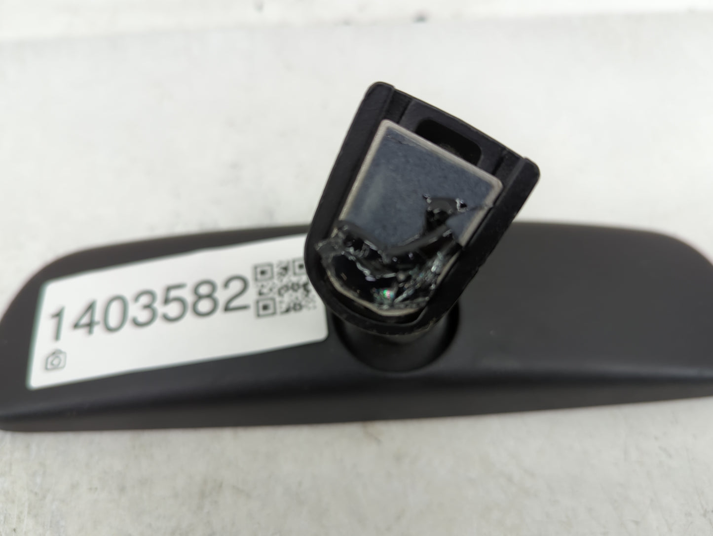 2021-2022 Hyundai Elantra Interior Rear View Mirror Replacement OEM Fits Fits 2020 2021 2022 OEM Used Auto Parts - Oemusedau