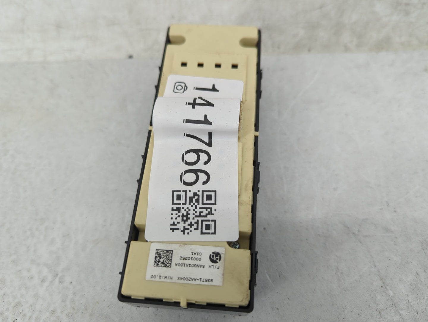 2021-2022 Hyundai Elantra Master Power Window Switch Replacement Driver Side Left P/N:93571-AA2004 Fits Fits 2021 2022 OEM U