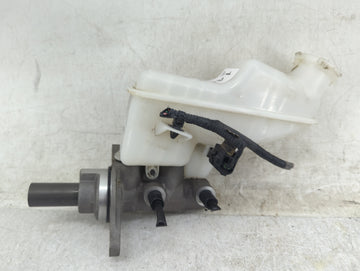 2023 Hyundai Elantra Brake Master Cylinder - Oemusedautoparts1.com