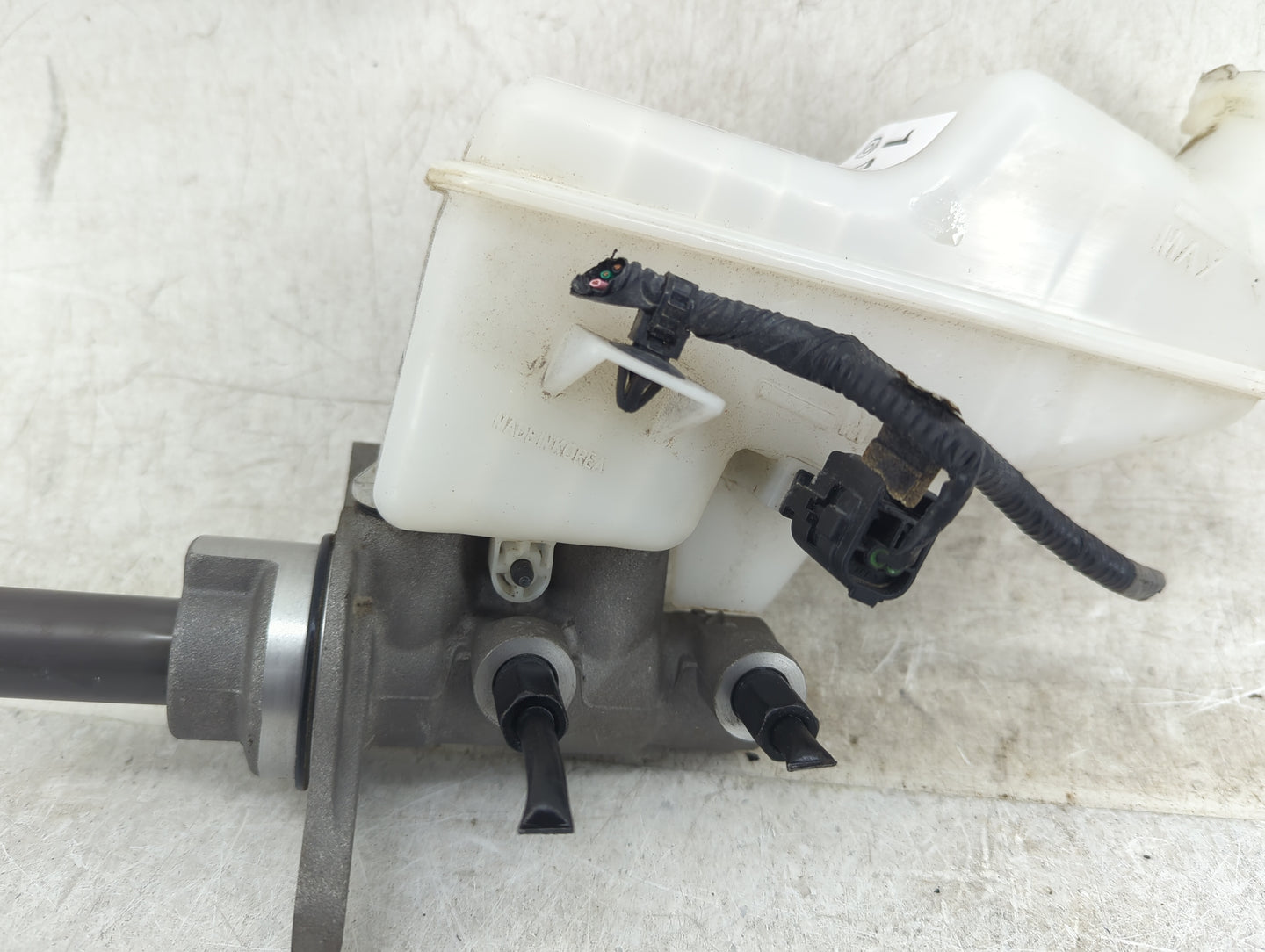 2023 Hyundai Elantra Brake Master Cylinder 1451350 - Oemusedautoparts1.com