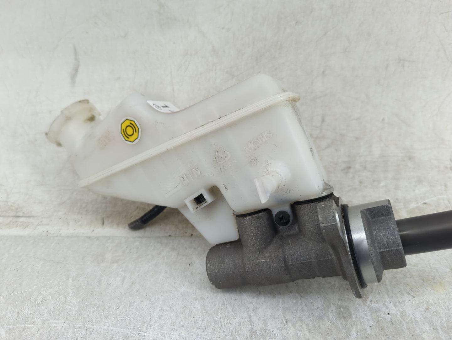 2023 Hyundai Elantra Brake Master Cylinder - Oemusedautoparts1.com