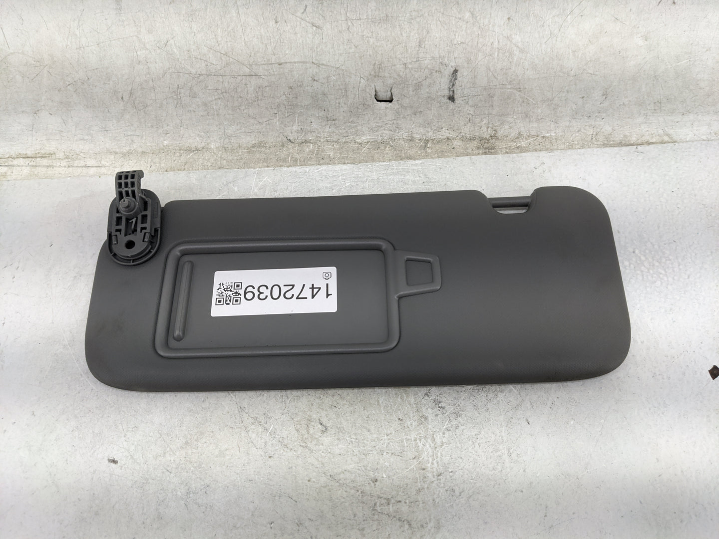 2021-2022 Hyundai Elantra Sun Visor Shade Replacement Driver Left Mirror Fits Fits 2021 2022 OEM Used Auto Parts - Oemusedau
