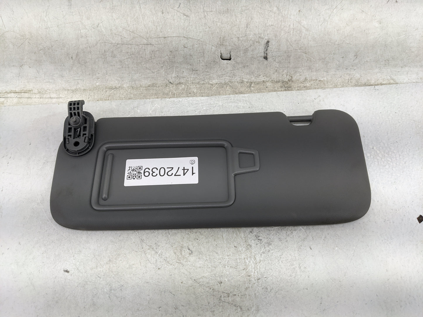 2021-2022 Hyundai Elantra Sun Visor Shade Replacement Driver Left Mirror Fits Fits 2021 2022 OEM Used Auto Parts - Oemusedau
