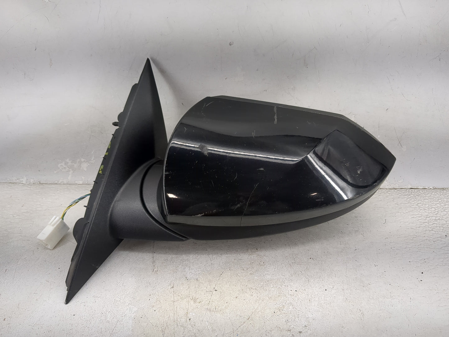 2021-2022 Hyundai Elantra Driver Side View Mirror - Left Door Mirror OEM Used - Oemusedautoparts1.com