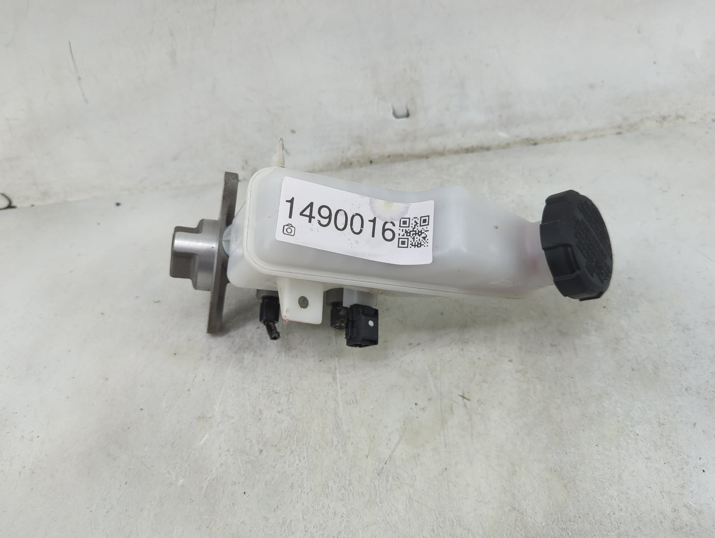 2023 Hyundai Elantra Brake Master Cylinder 1490016 - Oemusedautoparts1.com