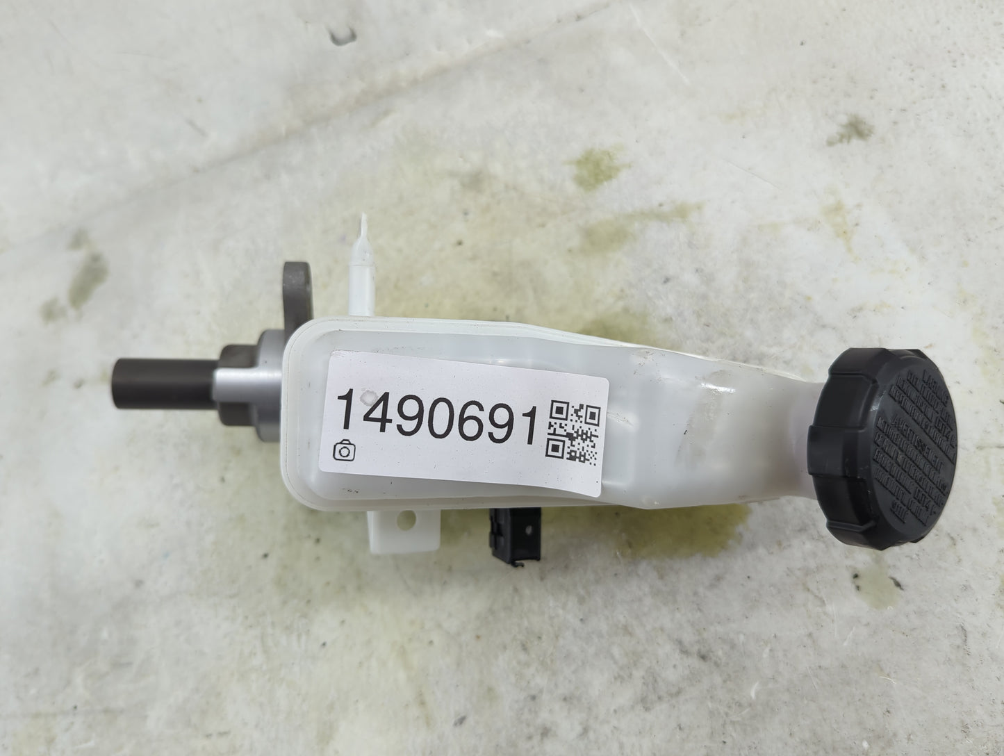 2023 Hyundai Elantra Brake Master Cylinder 1490691 - Oemusedautoparts1.com