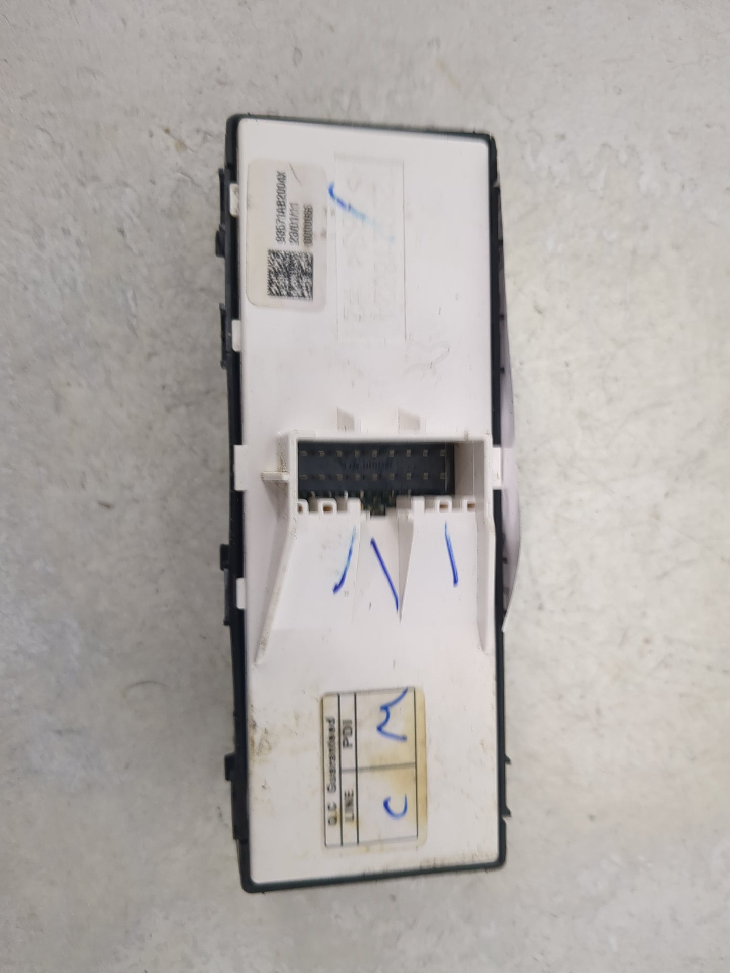 2021-2022 Hyundai Elantra Master Power Window Switch Replacement Driver Side Left P/N:93571AB2004X Fits Fits 2021 2022 OEM U