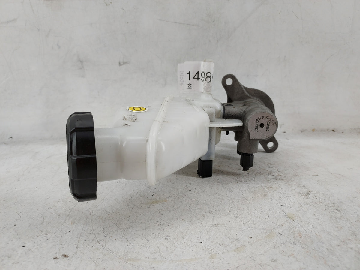 2023 Hyundai Elantra Brake Master Cylinder 1498993 - Oemusedautoparts1.com