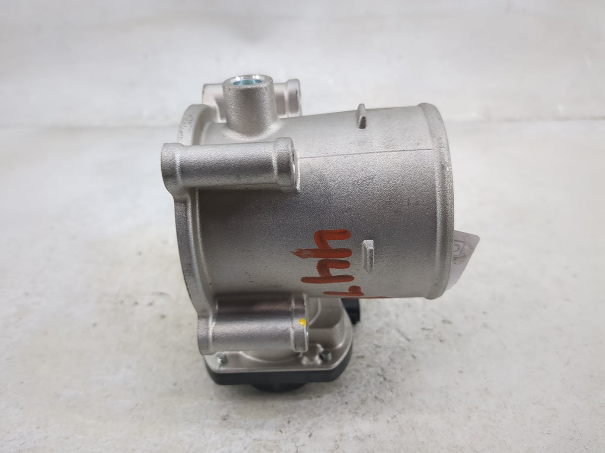 2021-2022 Hyundai Elantra Throttle Body P/N:35100-2J410 6270 04G13 Fits Fits 2021 2022 OEM Used Auto Parts - Oemusedautopart