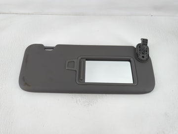 2023 Hyundai Elantra Sun Visor Shade Replacement Passenger Right Mirror Fits OEM Used Auto Parts - Oemusedautoparts1.com