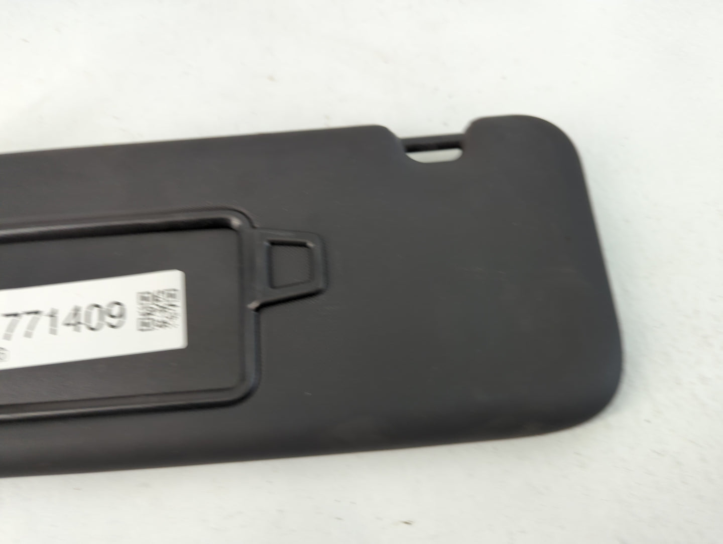 2021-2022 Hyundai Elantra Sun Visor Shade Replacement Driver Left Mirror Fits Fits 2021 2022 OEM Used Auto Parts - Oemusedau