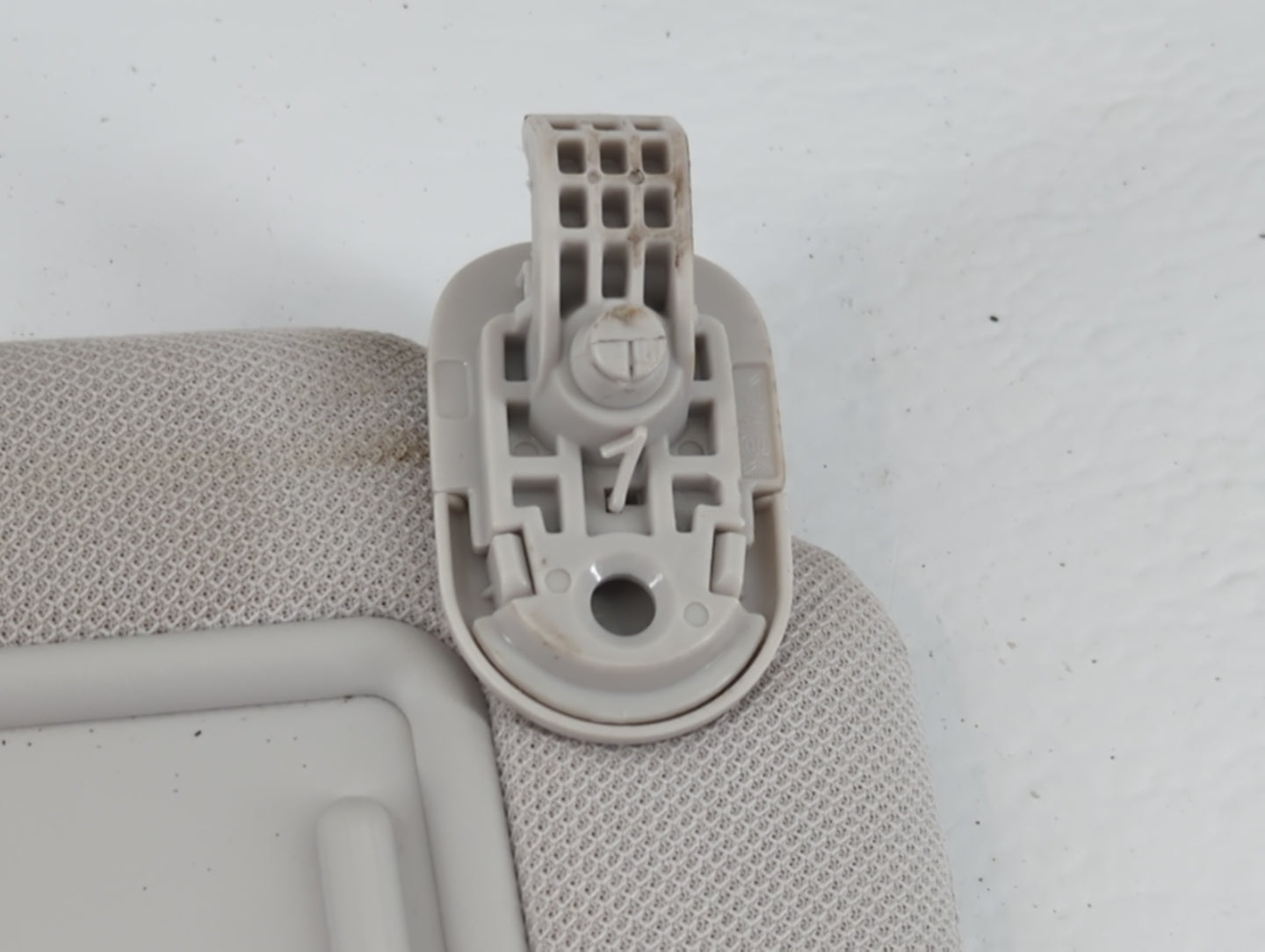 2023 Hyundai Ioniq5 Sun Visor Shade Replacement Passenger Right Mirror Fits OEM Used Auto Parts - Oemusedautoparts1.com