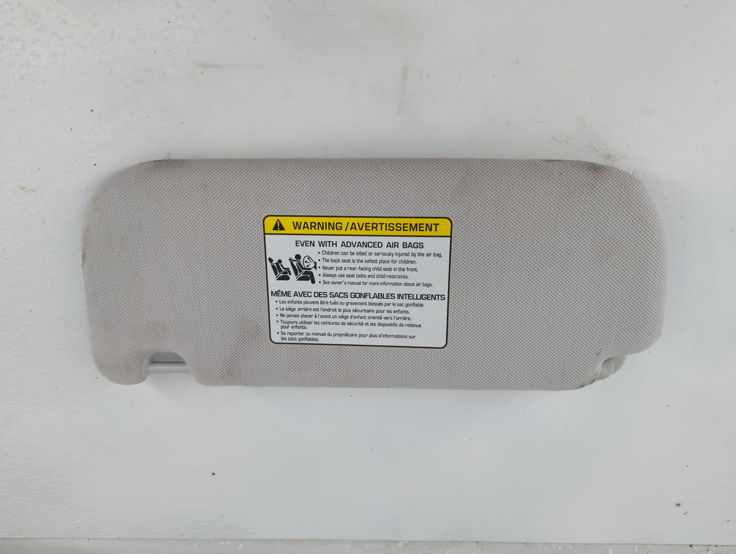 2023 Hyundai Ioniq5 Sun Visor Shade Replacement Passenger Right Mirror Fits OEM Used Auto Parts - Oemusedautoparts1.com