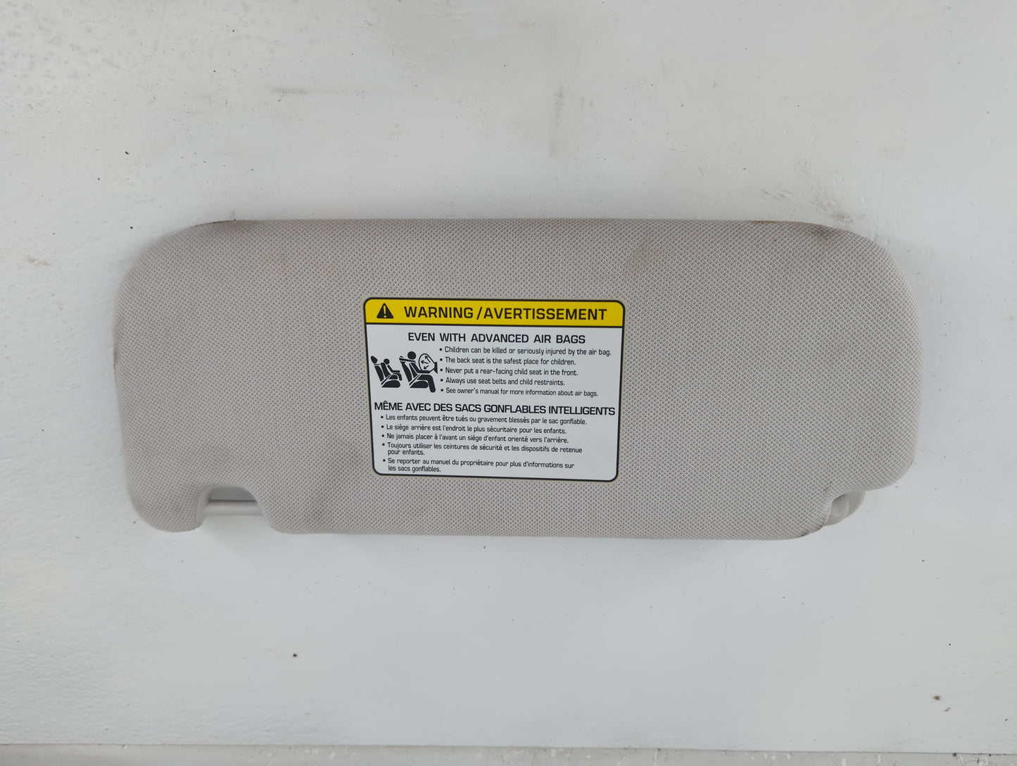 2023 Hyundai Ioniq5 Sun Visor Shade Replacement Passenger Right Mirror Fits OEM Used Auto Parts - Oemusedautoparts1.com