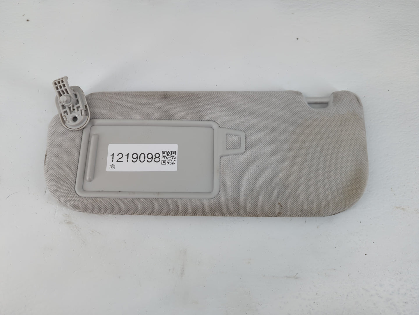 2023 Hyundai Ioniq5 Sun Visor Shade Replacement Driver Left Mirror Fits OEM Used Auto Parts - Oemusedautoparts1.com