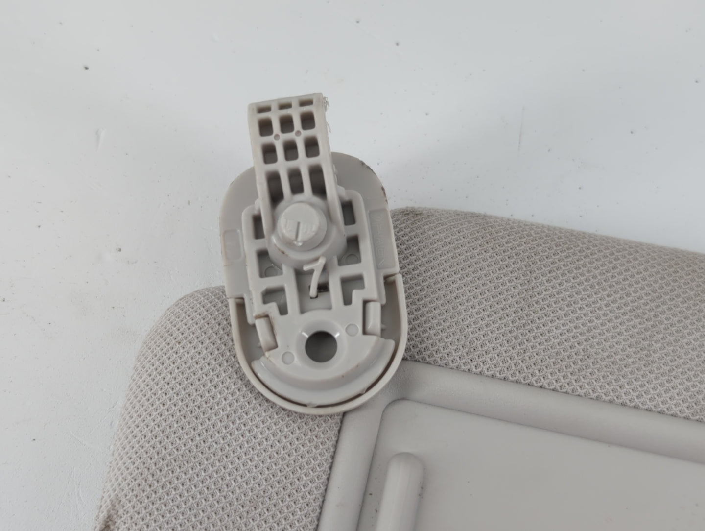 2023 Hyundai Ioniq5 Sun Visor Shade Replacement Driver Left Mirror Fits OEM Used Auto Parts - Oemusedautoparts1.com