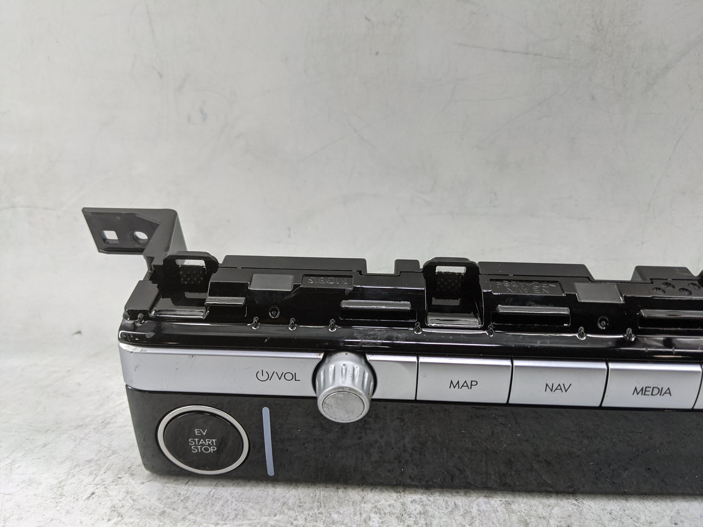 2023 Hyundai Ioniq 5 Radio AM FM Cd Player Receiver Replacement P/N:96540-GI320LS5 Fits OEM Used Auto Parts - Oemusedautopar