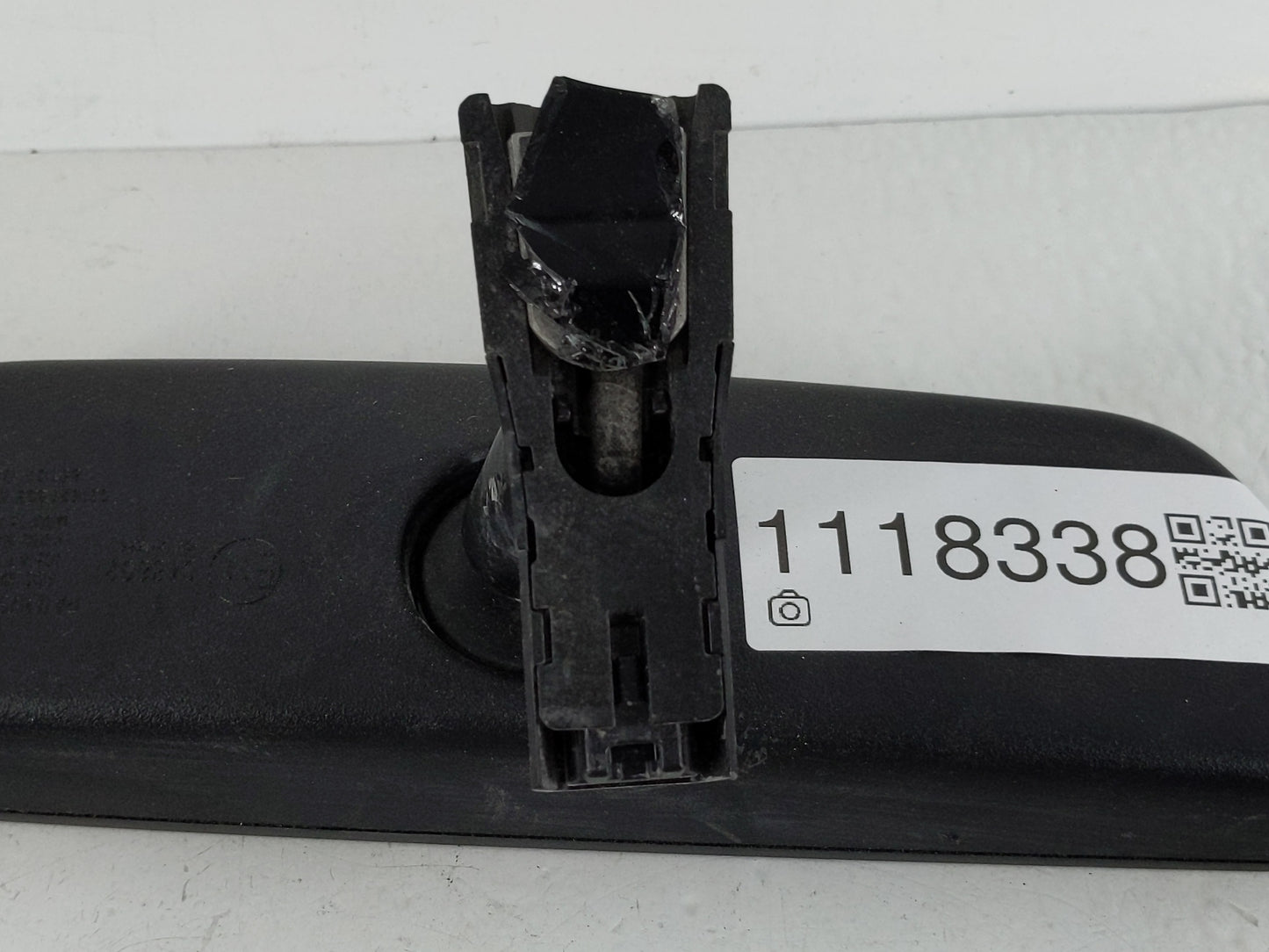 2018-2022 Hyundai Kona Interior Rear View Mirror Replacement OEM P/N:E11048602 Fits Fits 2018 2019 2020 2021 2022 OEM Used A