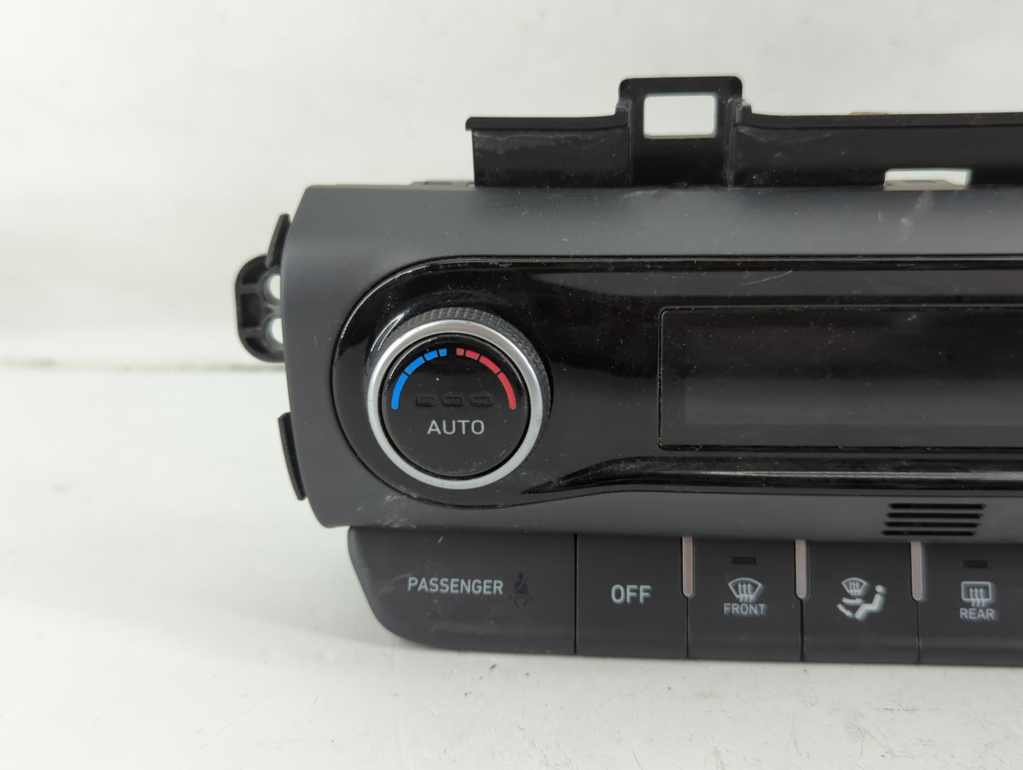 2022 Hyundai Kona Climate Control Module Temperature AC/Heater Replacement P/N:97250-J9010 Fits OEM Used Auto Parts - Oemuse