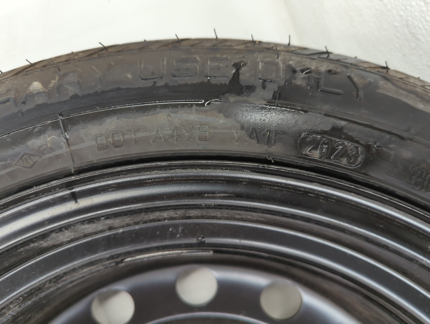 2018-2022 Hyundai Kona Spare Donut Tire Wheel Rim Oem - Oemusedautoparts1.com