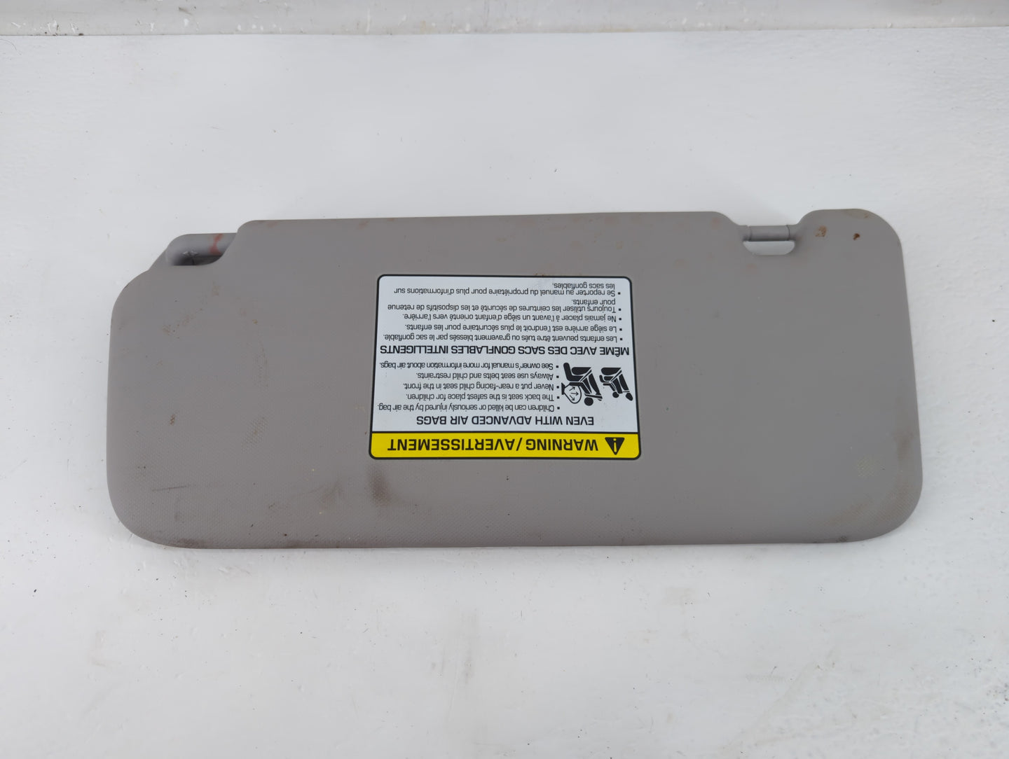2022 Hyundai Kona Sun Visor Shade Replacement Passenger Right Mirror Fits OEM Used Auto Parts - Oemusedautoparts1.com
