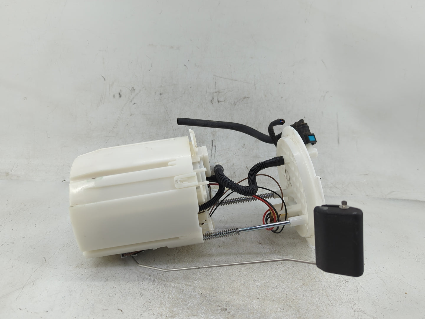 2018-2022 Hyundai Kona Electrical Gas Fuel Pump Assembly - Oemusedautoparts1.com