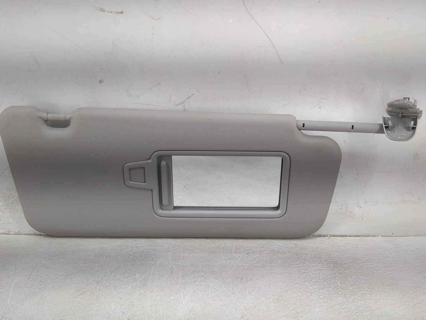 2022 Hyundai Kona Sun Visor Shade Replacement Passenger Right Mirror Fits OEM Used Auto Parts - Oemusedautoparts1.com
