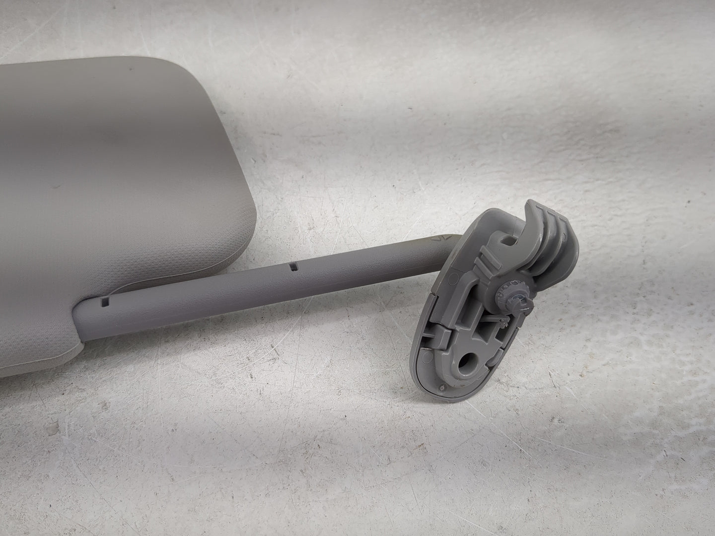 2022 Hyundai Kona Sun Visor Shade Replacement Passenger Right Mirror Fits OEM Used Auto Parts - Oemusedautoparts1.com
