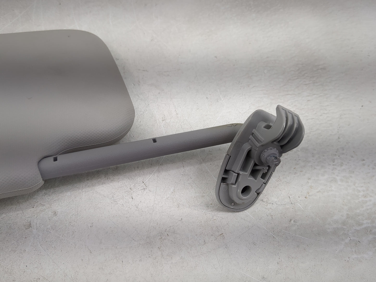 2022 Hyundai Kona Sun Visor Shade Replacement Passenger Right Mirror Fits OEM Used Auto Parts - Oemusedautoparts1.com
