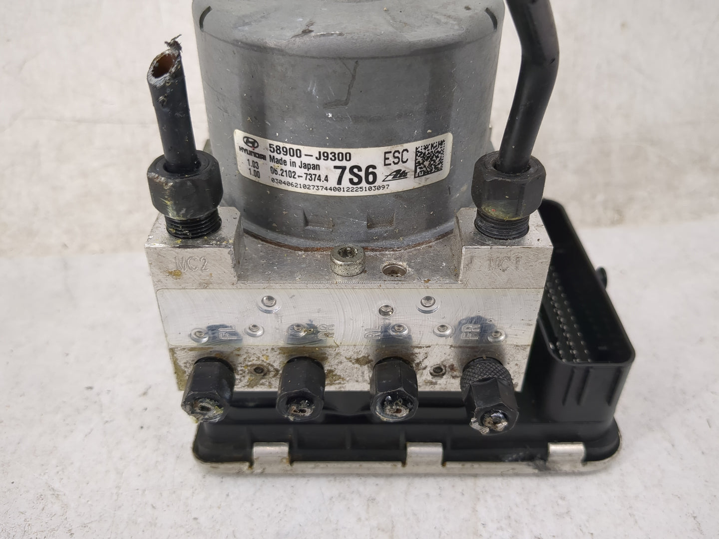 2022 Hyundai Kona ABS Pump Control Module Replacement P/N:58900-J9300 06.2102-7374.4 Fits OEM Used Auto Parts - Oemusedautop