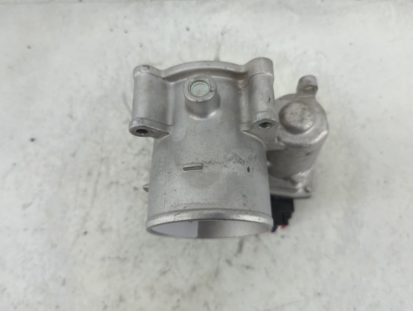 2022 Hyundai Kona Throttle Body P/N:35100-2J410 62701 0F27 Fits Fits 2021 OEM Used Auto Parts - Oemusedautoparts1.com