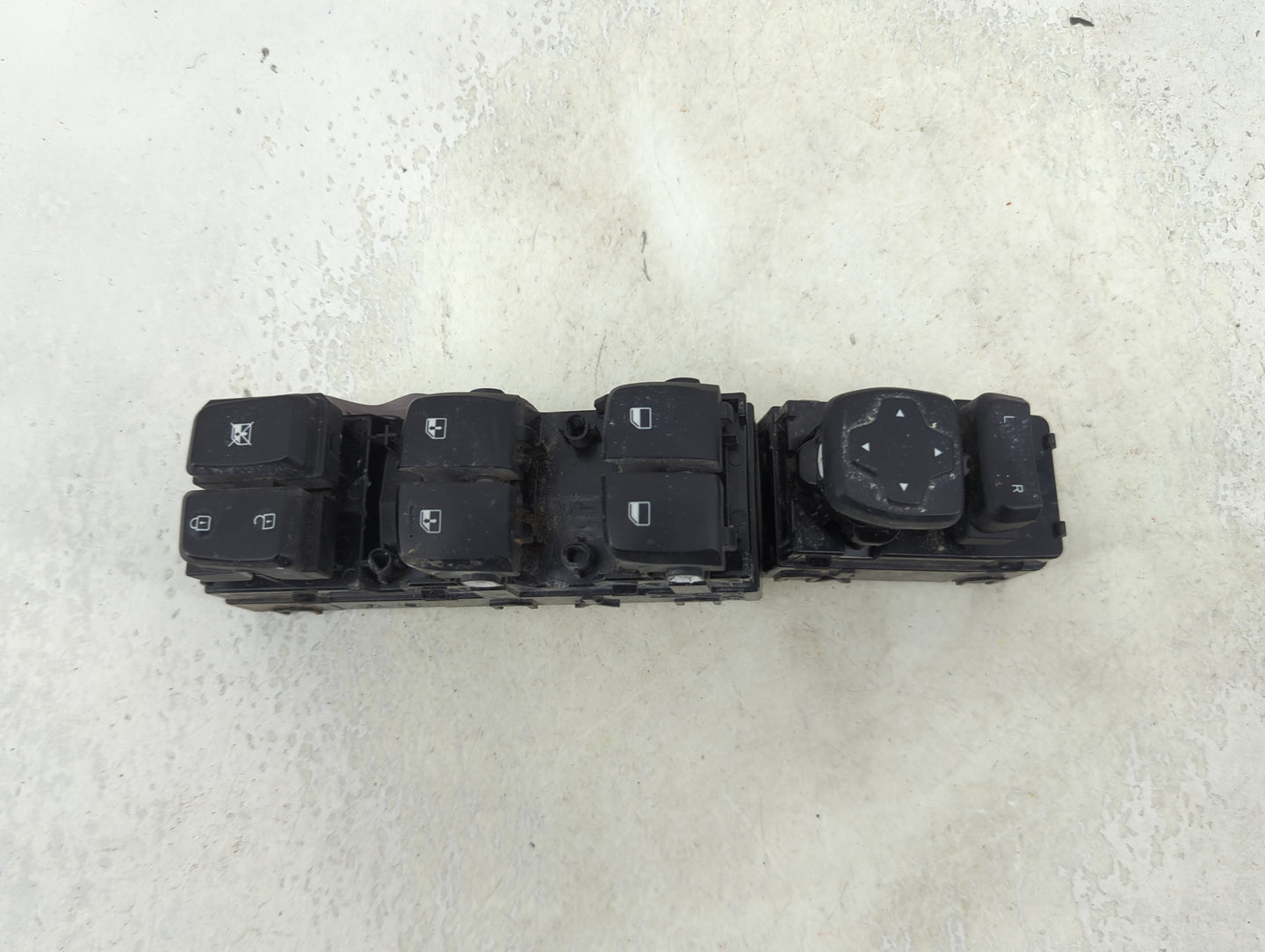 2018-2022 Hyundai Kona Master Power Window Switch Replacement Driver Side Left P/N:93570-J9200TMT 935702J1200 Fits OEM Used 