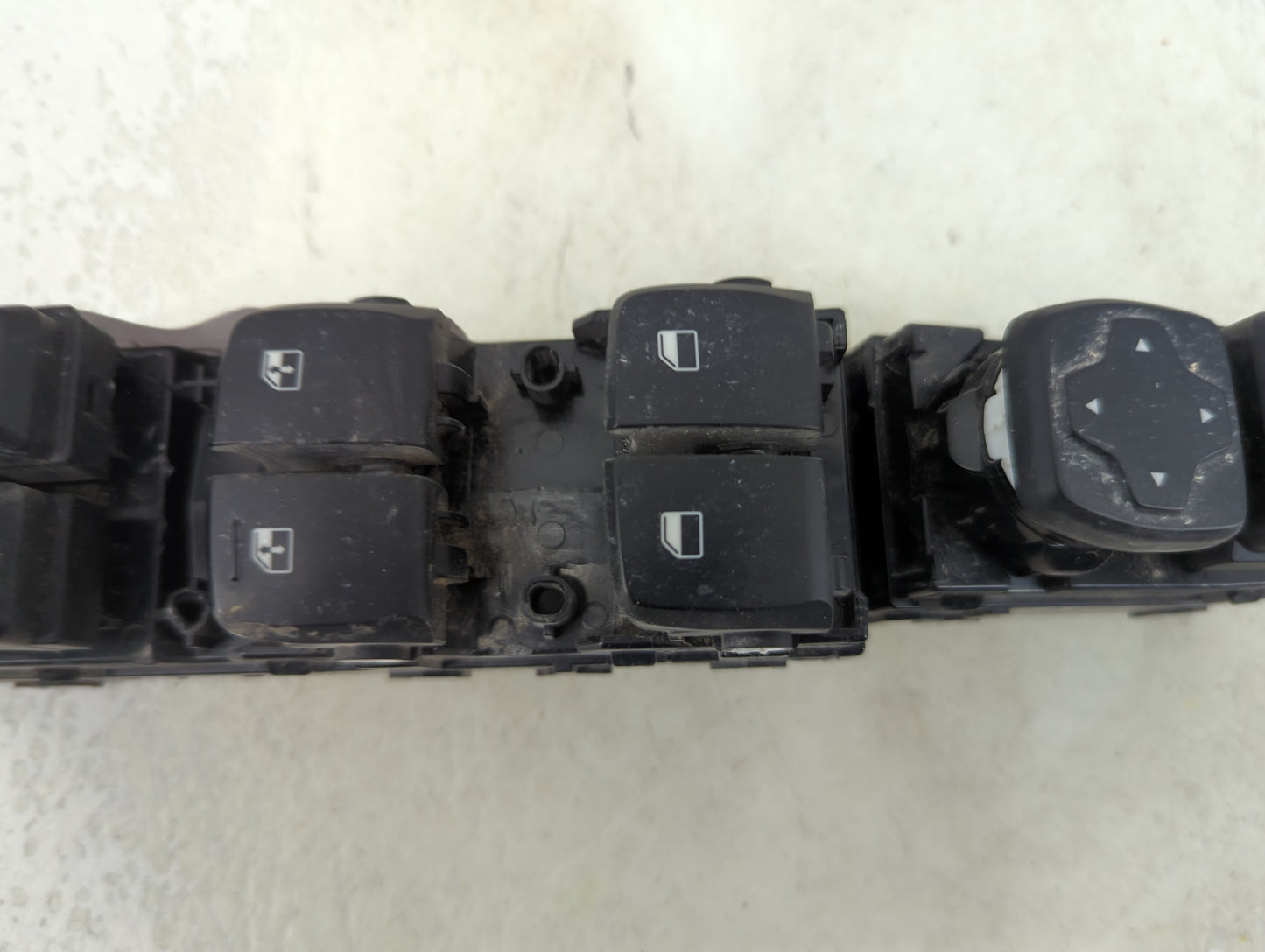 2018-2022 Hyundai Kona Master Power Window Switch Replacement Driver Side Left P/N:93570-J9200TMT 935702J1200 Fits OEM Used 