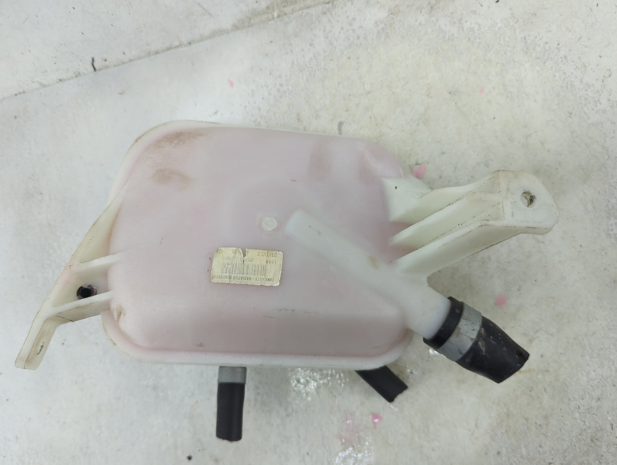2022-2022 Hyundai Kona Radiator Coolant Overflow Expansion Tank Bottle - Oemusedautoparts1.com