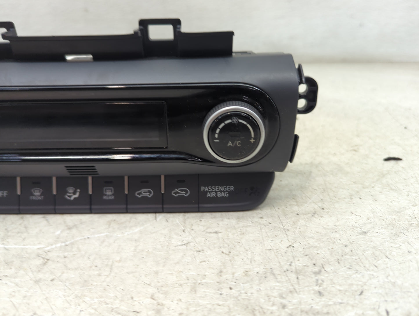 2022 Hyundai Kona Climate Control Module Temperature AC/Heater Replacement P/N:97250-J9DV0 C20038-8970, 220310A0013132932 Fi