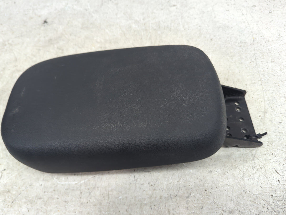 2023 Hyundai Kona Center Console Armrest Cover Lid Fits OEM Used Auto Parts - Oemusedautoparts1.com