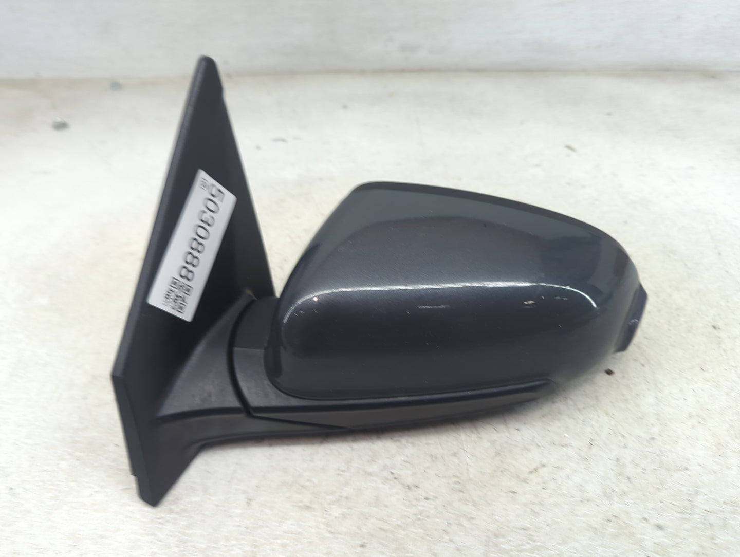 2018-2021 Hyundai Kona Driver Side View Mirror - Left Door Mirror OEM Used - Oemusedautoparts1.com