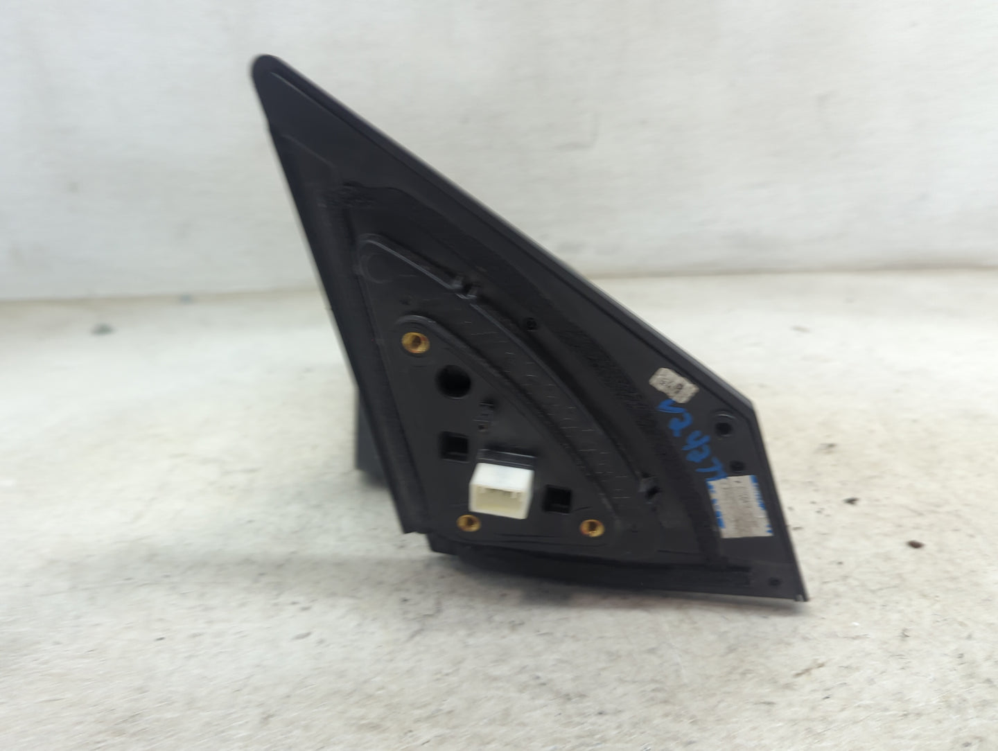 2018-2021 Hyundai Kona Driver Side View Mirror - Left Door Mirror OEM Used - Oemusedautoparts1.com